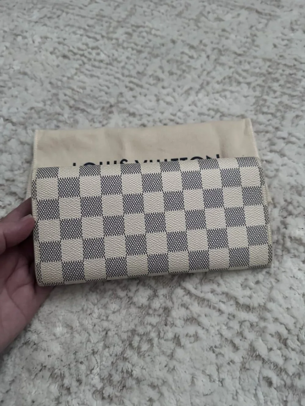 Louis Vuitton Josephine wallet